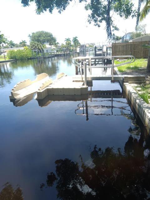 Blue Crab Dock On Gulf Canal Front Close 2 Beach Restaurants Bonita Springs Eksteriør billede